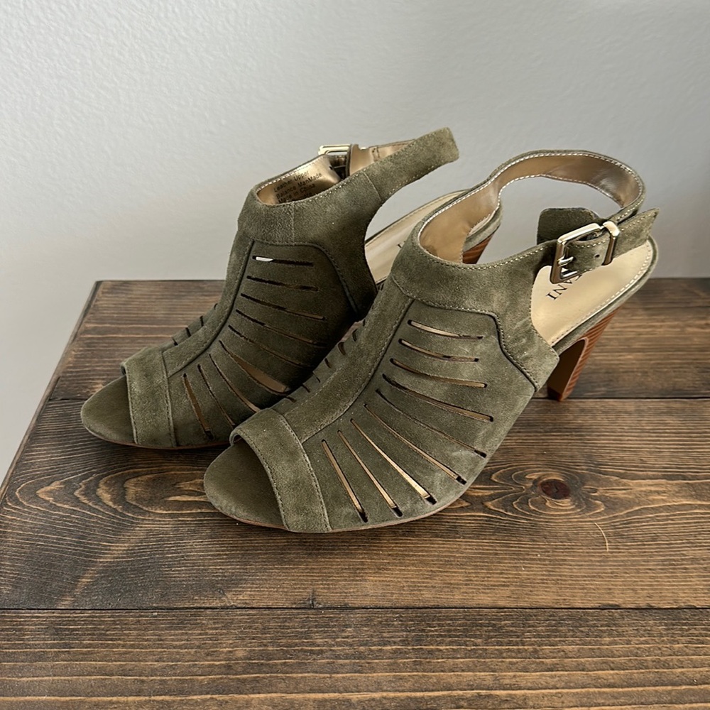 Olive Green Leather Alfani Heels, Size 9, NEVER WORN